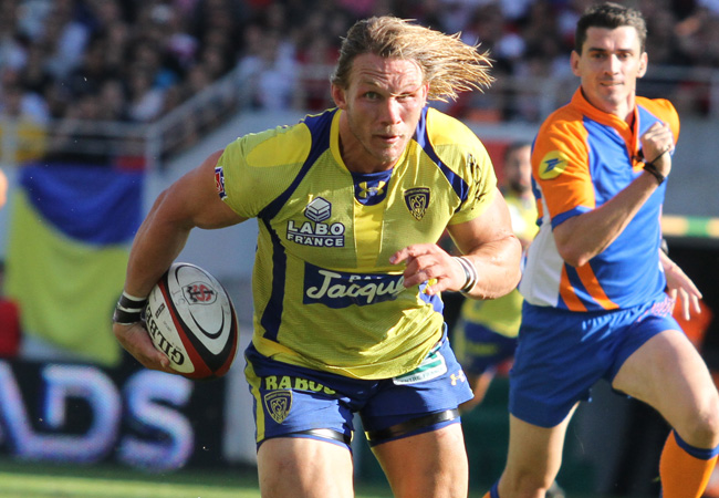 トップ14のスター：FLのゲルハル・ヴォスル選手（Gerhard Vosloo、一番大きい腕）