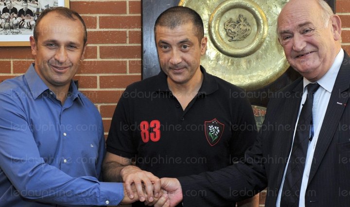 サントアンドレ監督、ブドジェラル社長（トゥーロン）とカム会長（FFR）