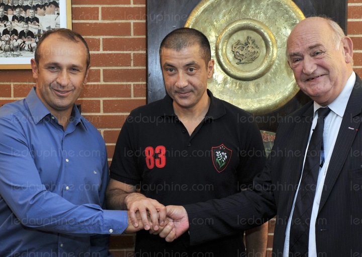 サントアンドレ監督、ブドジェラル社長（トゥーロン）とカム会長（FFR）