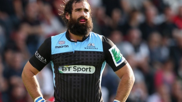 すごい髭を持っているグラスゴーのキャプテンジョシュ・シュトラウス選手(Josh Strauss)プロ12 決勝 2015年