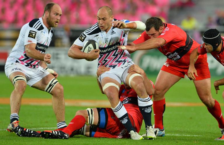 左　バルバン選手とパリセ選手はトゥーロンのディフェンスを破った　トップ14　準決勝　2015