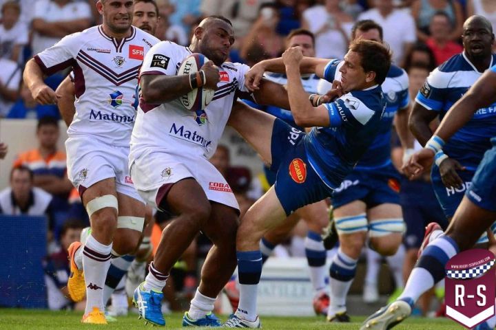 負けたけど、ジェファーソン・ポアロ選手（Jefferson Poirot、ボルドー･ベグル）ははいい試合をしました。 （ボールを持っている）